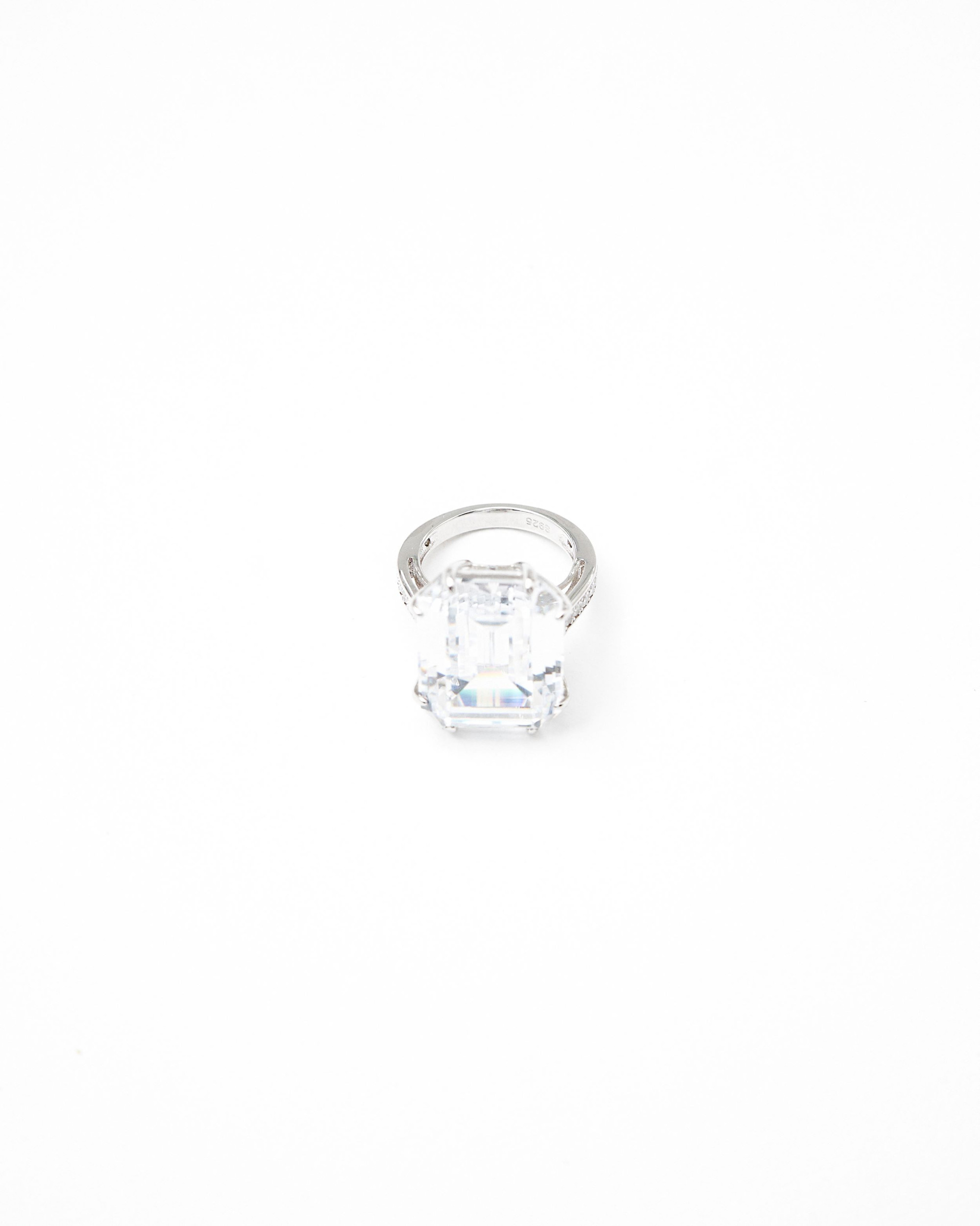Кольцо TLV Lover's